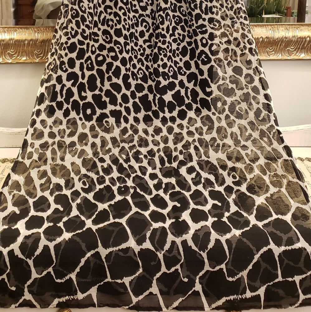 Dress - Picture 5 of 5